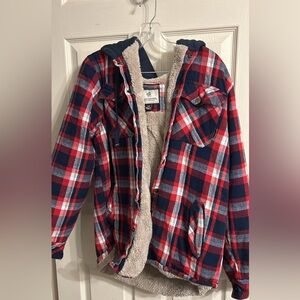 Men’s legendary whitetail plaid lined Sherpa jacket with hood - large -like new